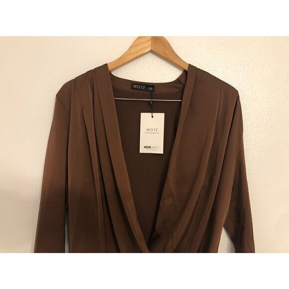 5/$25 SALE Brand New Shein Motf Premium Straight Fit Draped Top in Coffee Brown - Picture 16 of 16